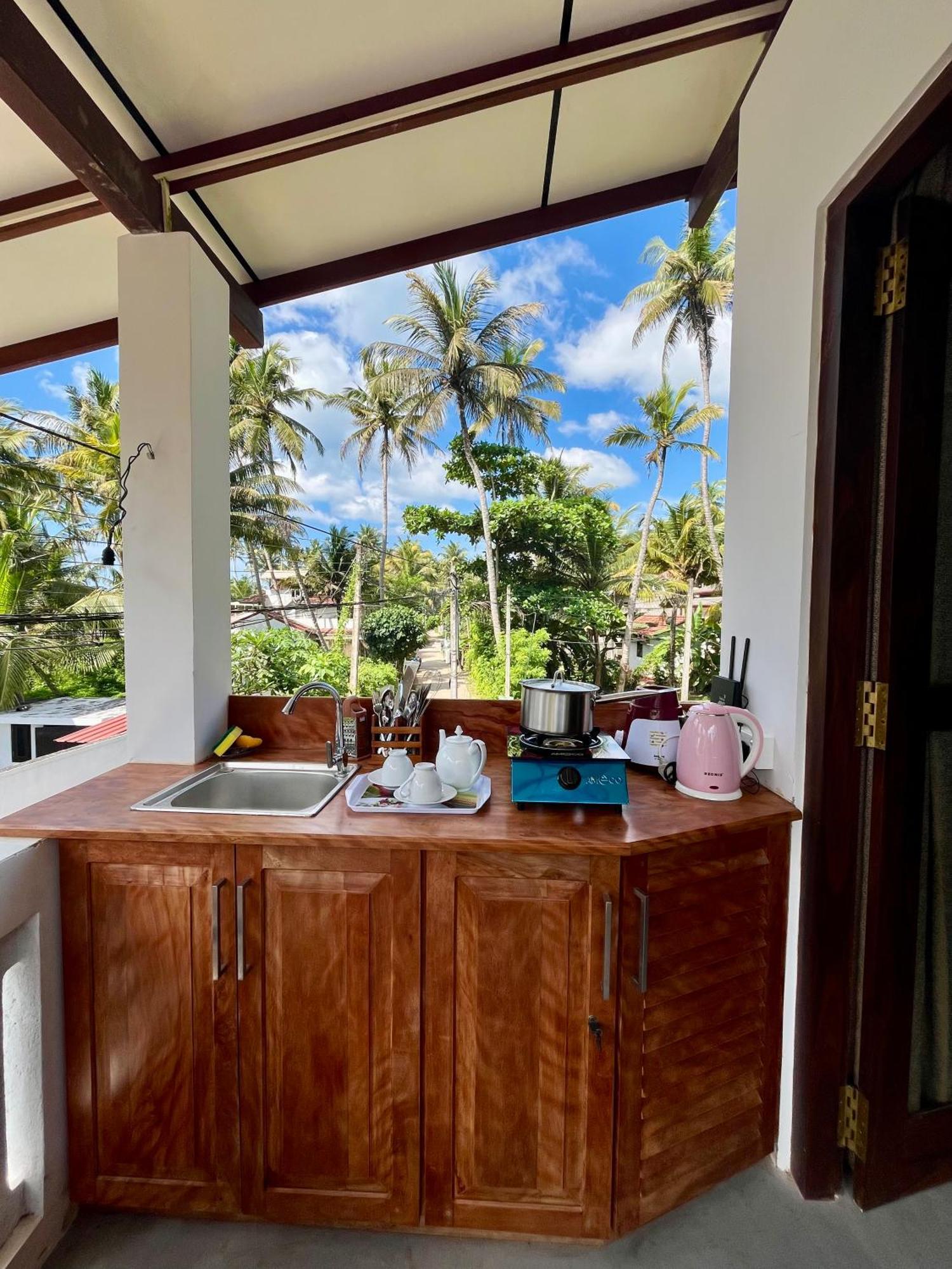 Bed and Breakfast Cosynsurf Matara Exterior foto