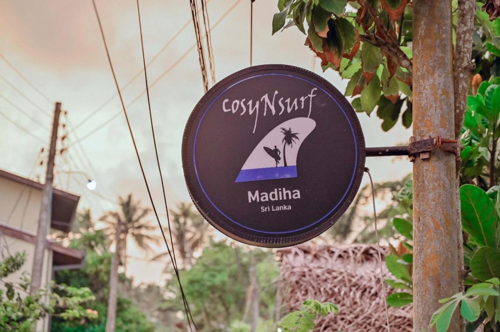 Bed and Breakfast Cosynsurf Matara Exterior foto